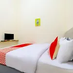 OYO 2674 Siliwangi Guest House Syariah