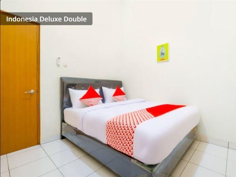 Oyo 2674 Siliwangi Syariah Hotel 3*