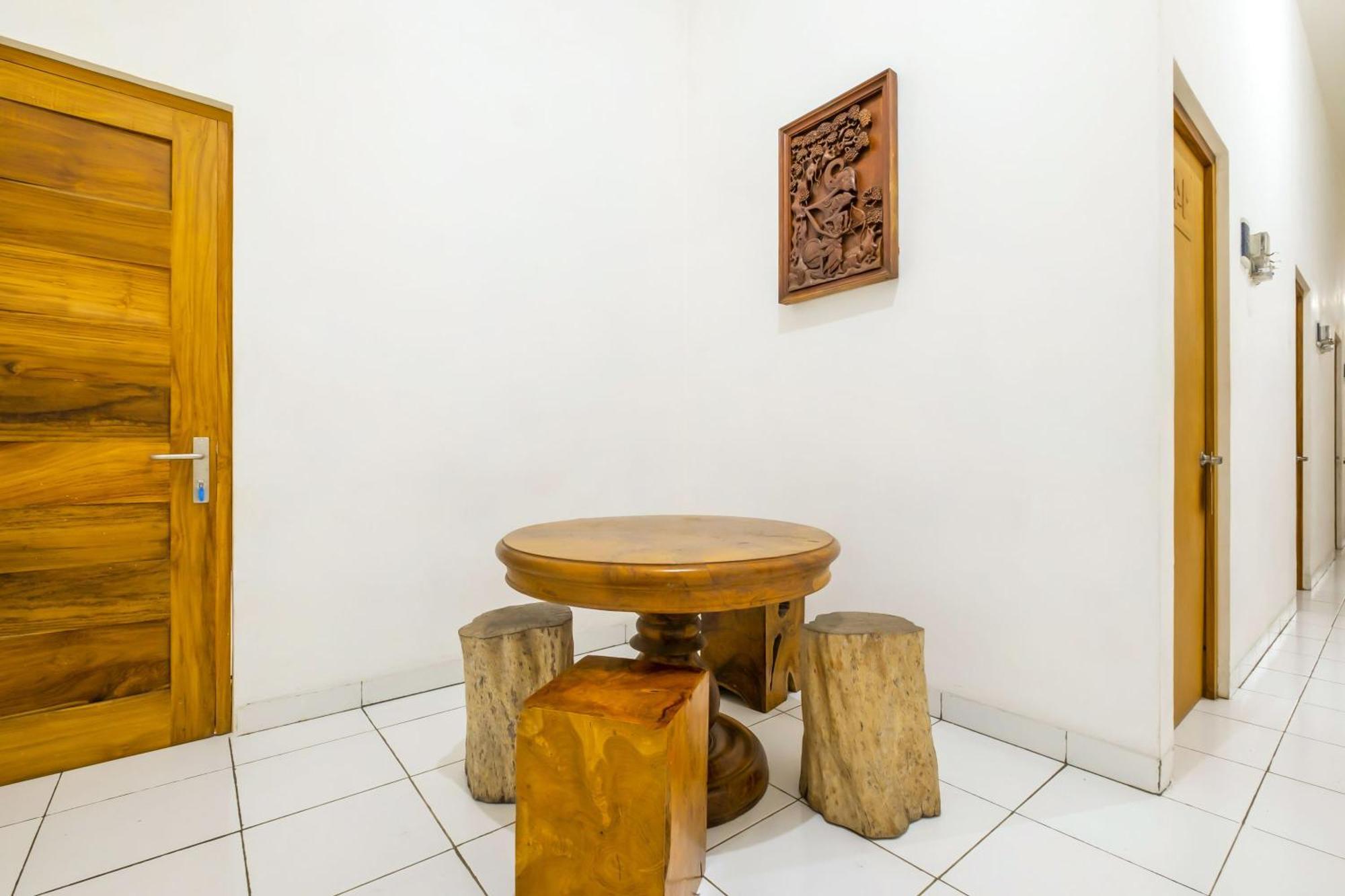 Oyo 2674 Siliwangi Syariah Hotel 3*